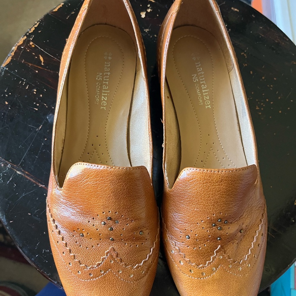 Naturalizer Women's Brown Leather Loafers size 9.5US